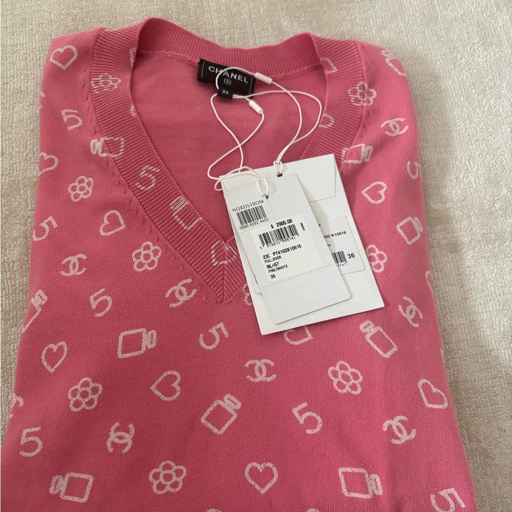 Chanel sweater size 36
